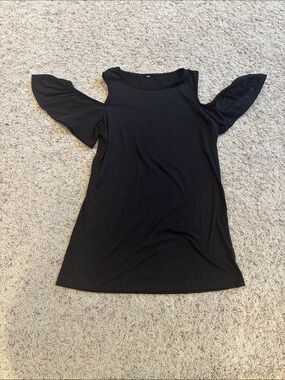 Black Cold-Shoulder Tunic Top
